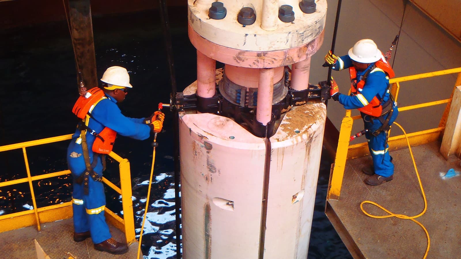 Offshore crew at work under the Petroseas HSEQ system